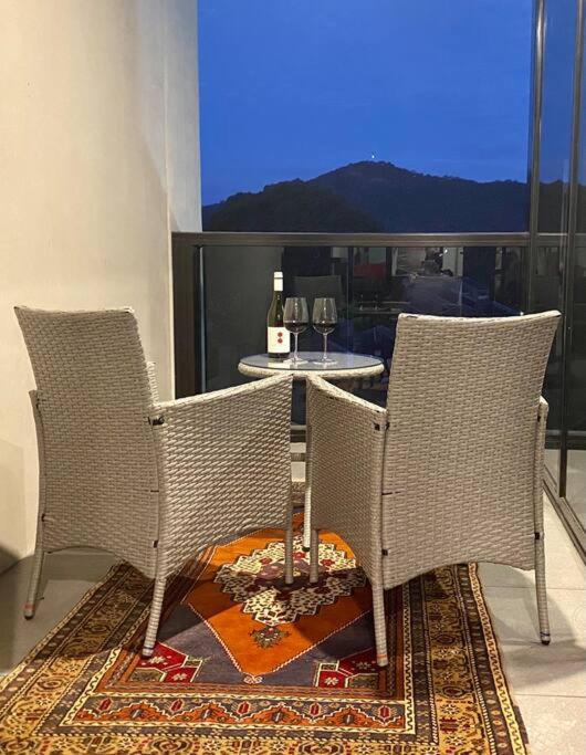 Central Canberra City Apartment With Study And Full Amenities Including Parking Exteriör bild